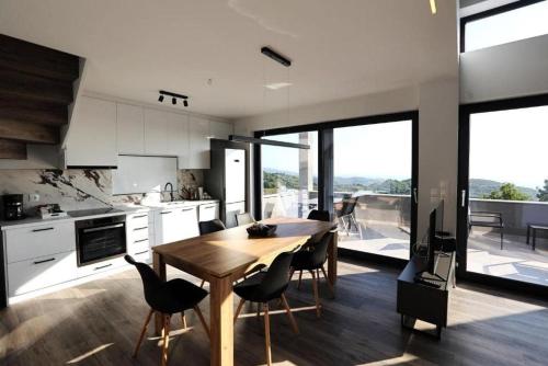 Skiti Villas Green Holidays in 스키티