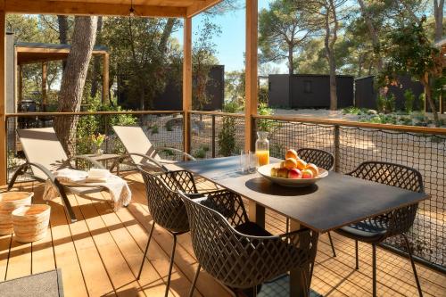 Superior Two-Bedroom Glamping Home with Terrace room in Pine Beach Mobile homes all inclusive