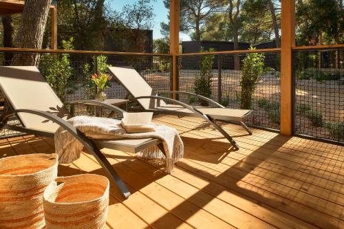 Superior Two-Bedroom Glamping Home with Terrace image 4