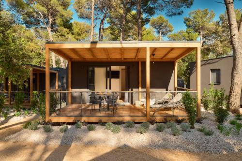 Superior Two-Bedroom Glamping Home with Terrace image 3