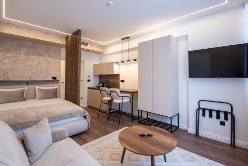 Studio Apartment