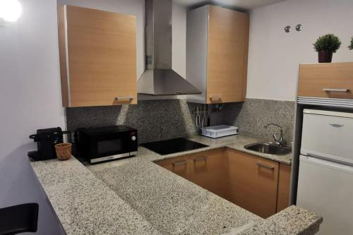 Cozy apartment with pool and private parking - Coruña, Madrid (photo 6)