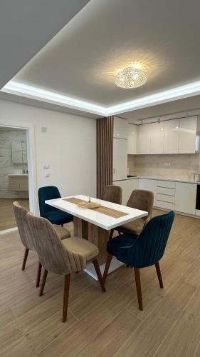 Apartmani Milos - Meljine in Savina Monastery