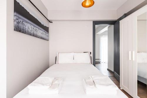 Cozy Bright wParking 2BD1Bath Central Home!#338 - image 9