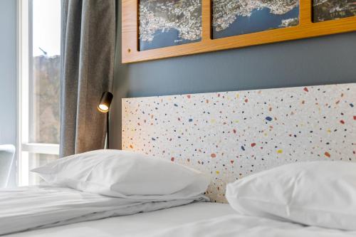 1 double bed