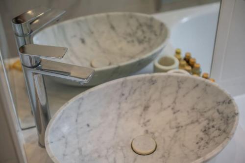 A Regal Abode - Marylebone - by Frankie Says - image 13