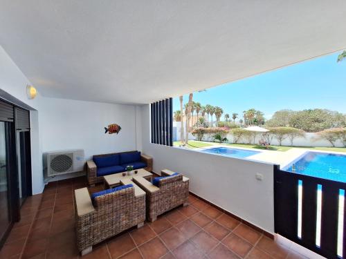 Superior Apartment image 9
