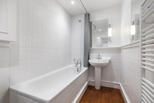 Duplex apartment close to Regents Park in Central London - image 4