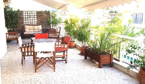 Flat 32 penthouse, Athen