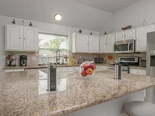 Fully Furnished Ranch Style Home Close To Houston in Pearland, USA