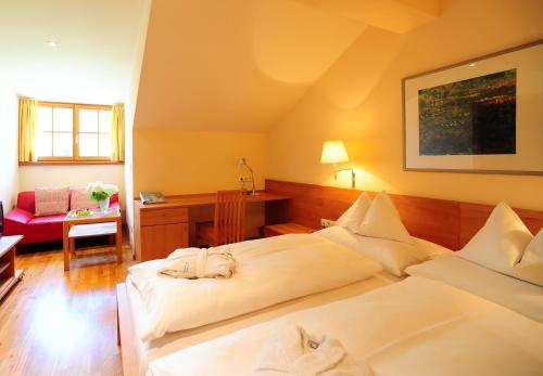 1 queen bed