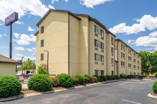 Sleep Inn Murfreesboro - image 13