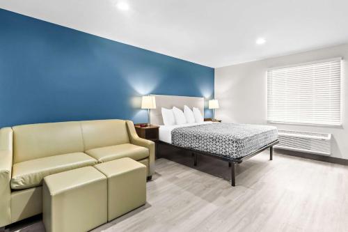 WoodSpring Suites South Houston Hobby in Houston, USA