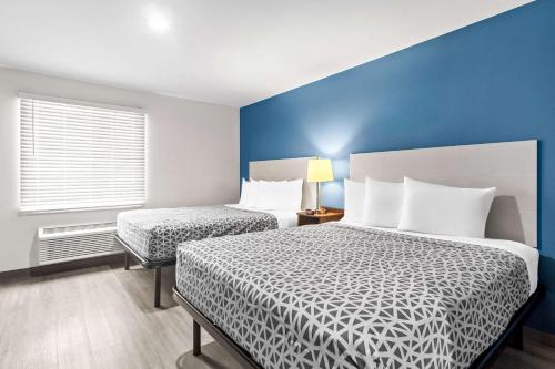 WoodSpring Suites South Houston Hobby - image 10