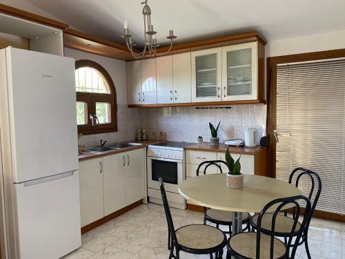 Yota's House Yota's House