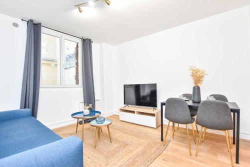 Comfortable studio – 2 rooms – Voltaire - image 4