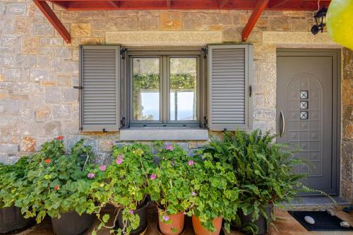 Aurora Spinalonga Garden Cottage in Neapoli