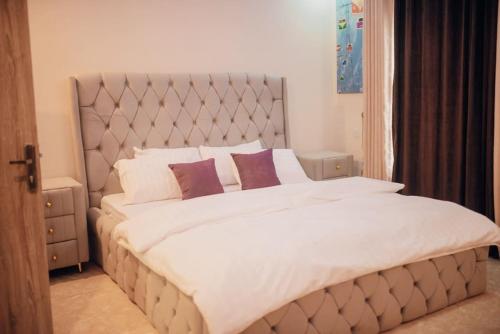 Serviced 3Bed Duplex in Oba Akinyele Street, off Rotimi Williams, Bodija, Ibadan (zdjęcie 3)