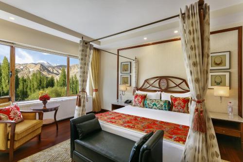 Heritage Suite image 3