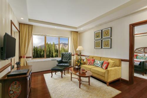 Heritage Suite image 4