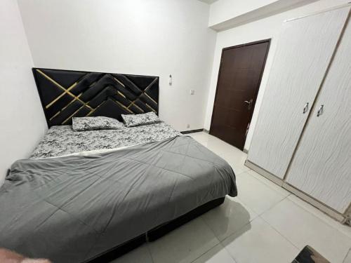 One bed flat in Islamabad - main image