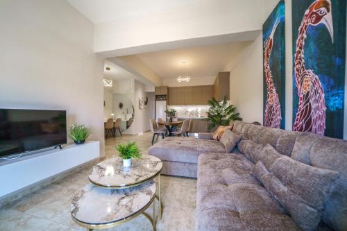 Akalli Luxury Living Room Type - Three-Bedroom Apartment Akalli Luxury Living Room Type - Three-Bedroom Apartment