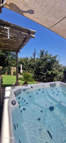 A Pasturella, Jacuzzi privé & vue montagne (A Pasturella, Jacuzzi prive & vue montagne) in Venzolasca