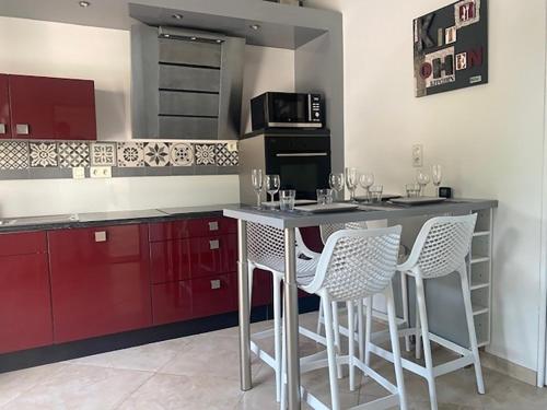 virtuve, Villa de Pullis in Poulx