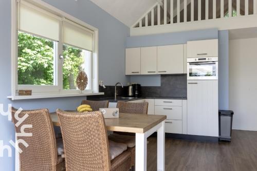 кухня, OV072 Exklusives 4P-Ferienhaus in bester Lage in Giethoorn in Гісорн