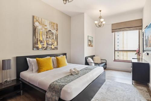 La Buena Vida Holiday Homes - Modern, Luxe & Spacious 4-Bed, Full Kitchen, near to Beach, Tram & Marina, Дубай (фото 5)