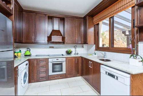 Instalaciones, Mermaid Villa in Pomos