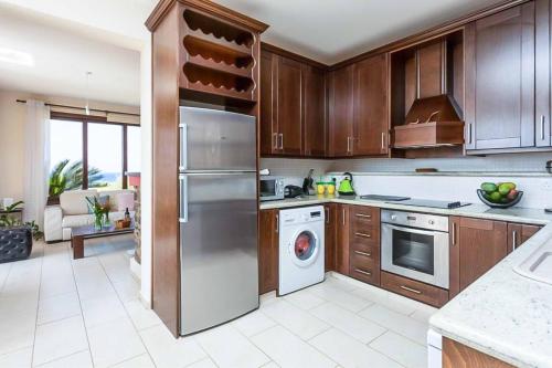 Instalaciones, Mermaid Villa in Pomos