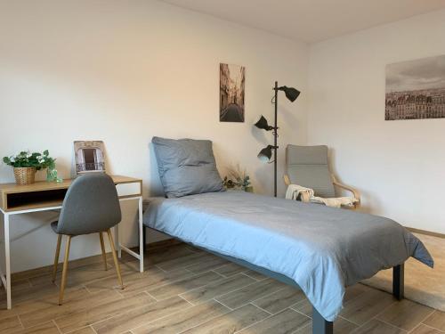 HMS16 - 1 Zimmer Apartment I Downtown I ab 5 Nächte I S-Bahn I Mercedes Benz I Balkon I Küche I Bad, Sindelfingen (zdjęcie 10)