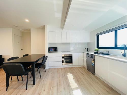 262atroughton - Queensland