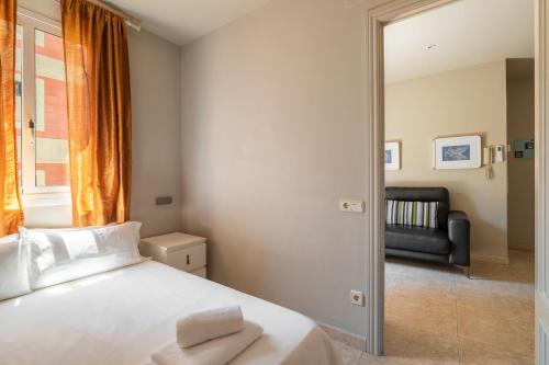 Apartment with Balcony image 10