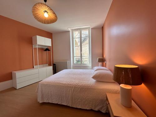 Chez Romain - Appartement au coeur de Meursault in Мерсол