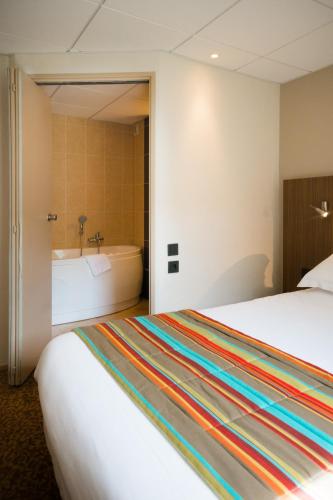 Brit Hotel Le Kerann Nantes St Herblain - Zac De La Lorie - image 2