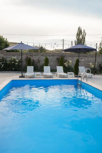 Peldbaseins, TN Guest House in Nor Geghi