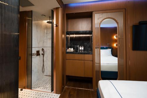 Sura Concept Hotel - image 5