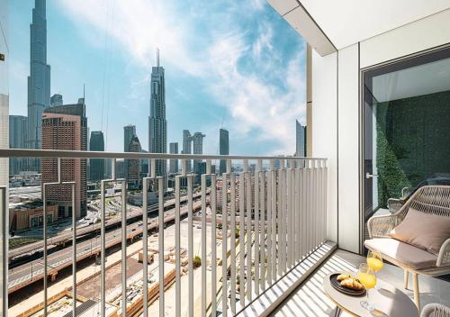 Burj Khalifa View - LUXE 2BR - Dubai Mall Access - image 14