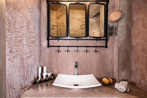 Andronis Athens - image 7