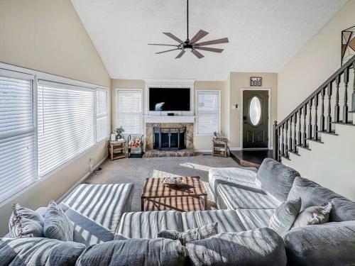 Cozy Family-sized house! in Cartersville, USA