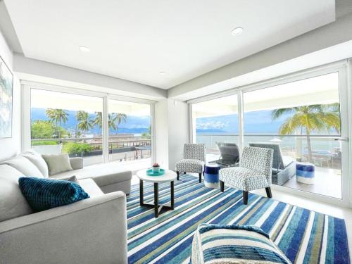 Beachfront X-Large Corner Unit-2 BDR-270° Views! in Puerto Vallarta, Mexico