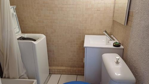 Appartement chaleureux dans une maison en pierre 4