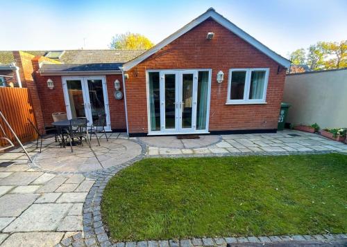 A szálláshely kívülről, Amazing Cottage In Delightful Madingley Village - Cambridge Homehost in Madingley
