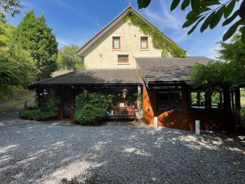 Local accommodation for motocycle off-road centres chambre d'hôte Cilybebyll