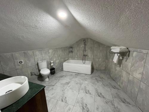 New Garden Airport Hotel