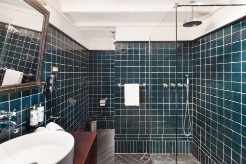 La França Travellers Adults Only - image 5