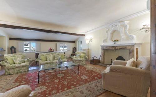 Palazzo Delle Croci - image 12