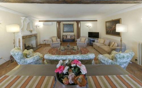 Palazzo Delle Croci - image 13